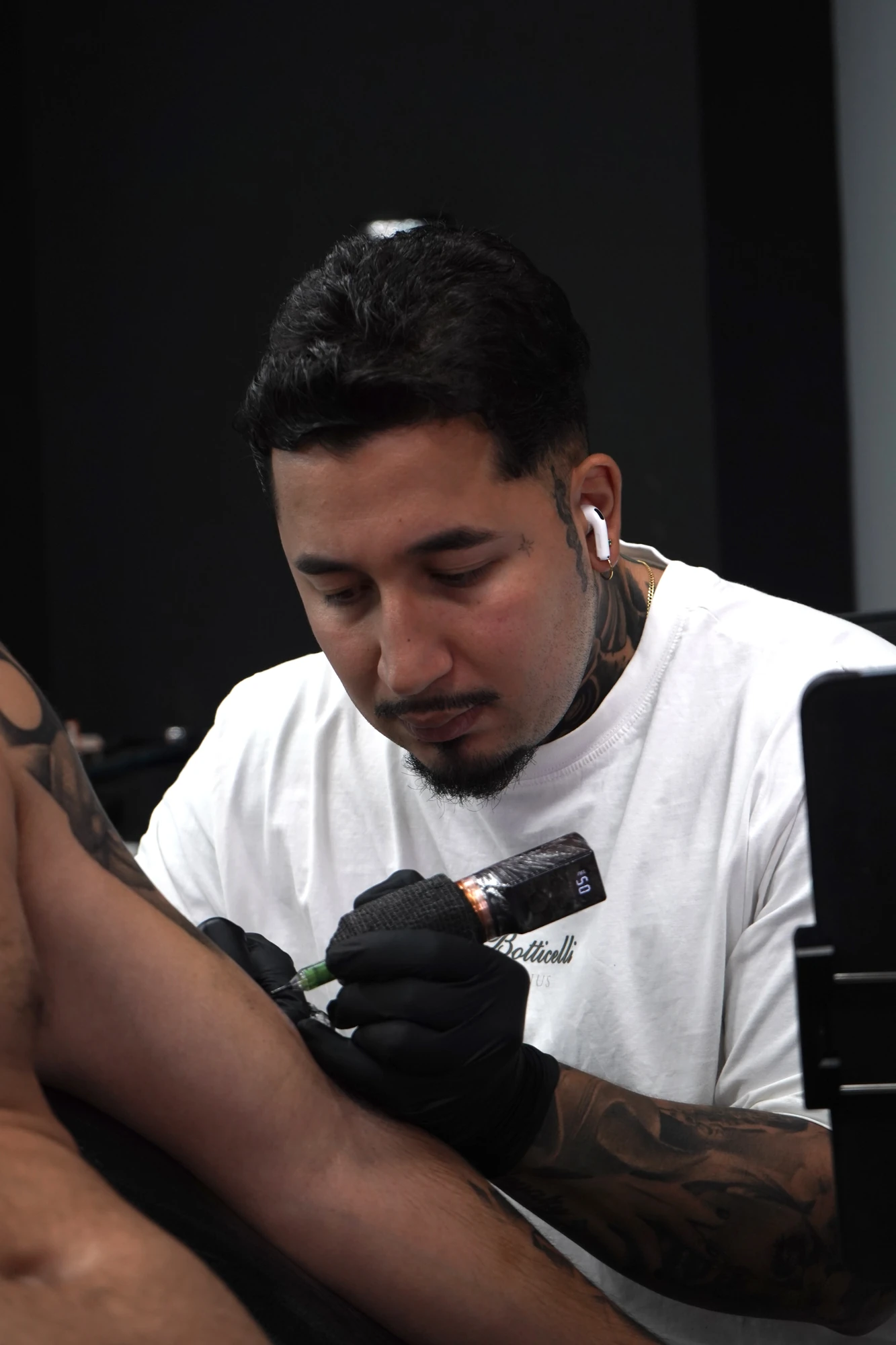 Mateo, tattoo artist en The Club Tattoo & Barber