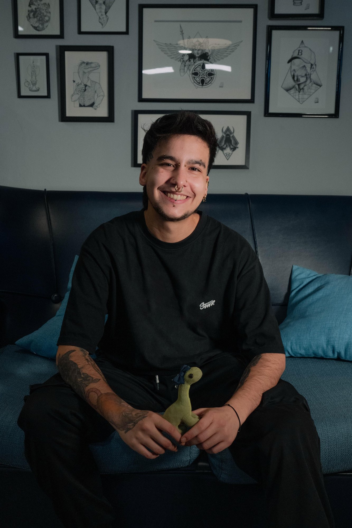 Aarón, piercer profesional en The Club